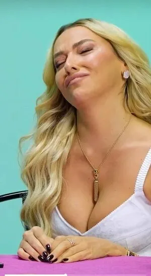 Hadise OnlyFans Leaked Free Thumbnail Picture - #xK8zh9lXPz