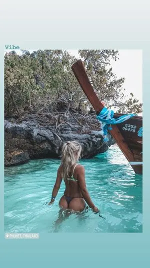 Hafiia Mira OnlyFans Leaked Free Thumbnail Picture - #AxuVUtJDyk