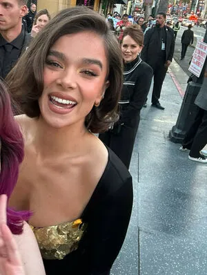 Hailee Steinfeld OnlyFans Leaked Free Thumbnail Picture - #0jLGk1Yv4U