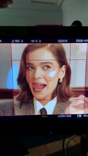 Hailee Steinfeld OnlyFans Leaked Free Thumbnail Picture - #7CvmL7Rxvt
