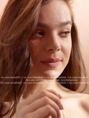 Hailee Steinfeld OnlyFans Leaked Free Thumbnail Picture - #7udX6KyzpI