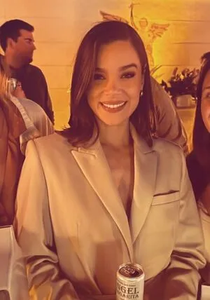 Hailee Steinfeld OnlyFans Leaked Free Thumbnail Picture - #AUkph79qQb
