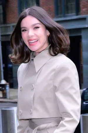 Hailee Steinfeld OnlyFans Leaked Free Thumbnail Picture - #HGwlX5Ywce