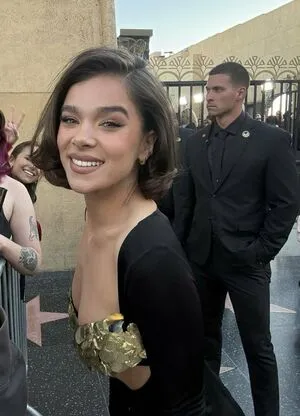 Hailee Steinfeld OnlyFans Leaked Free Thumbnail Picture - #OmDoJQiH8a