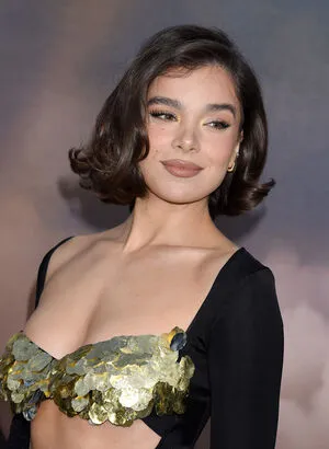 Hailee Steinfeld OnlyFans Leaked Free Thumbnail Picture - #PL3HB3R6vc