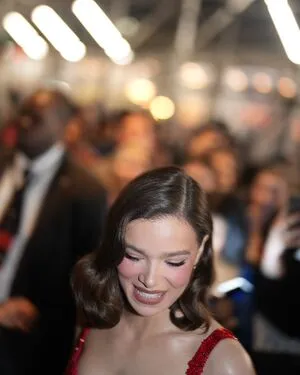 Hailee Steinfeld OnlyFans Leaked Free Thumbnail Picture - #XjFmMdvqFs