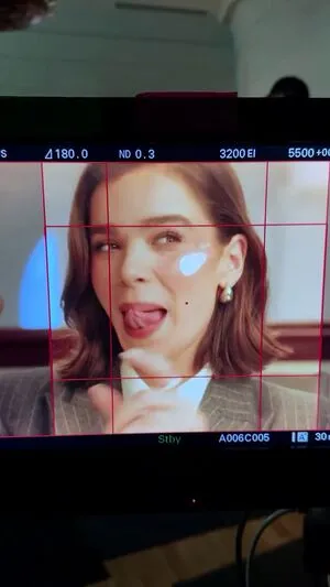 Hailee Steinfeld OnlyFans Leaked Free Thumbnail Picture - #YRmS1mlEWH