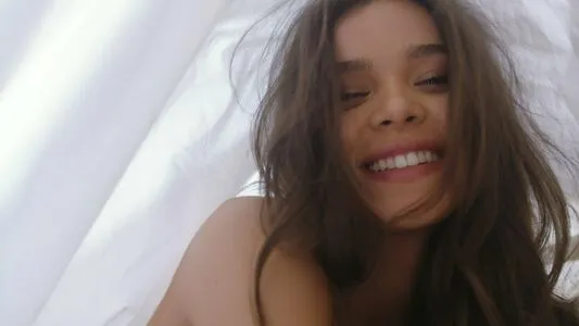 Hailee Steinfeld OnlyFans Leaked Free Thumbnail Picture - #bpTRJ4cgPV