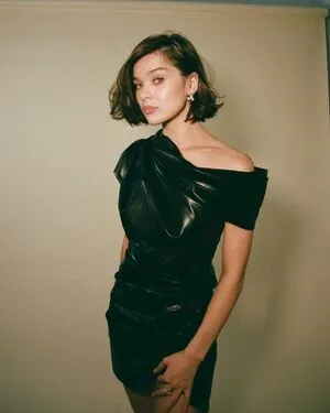 Hailee Steinfeld OnlyFans Leaked Free Thumbnail Picture - #cMWlutaFOx