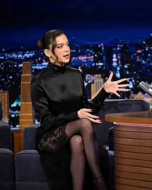 Hailee Steinfeld OnlyFans Leaked Free Thumbnail Picture - #fJodNk9zvw