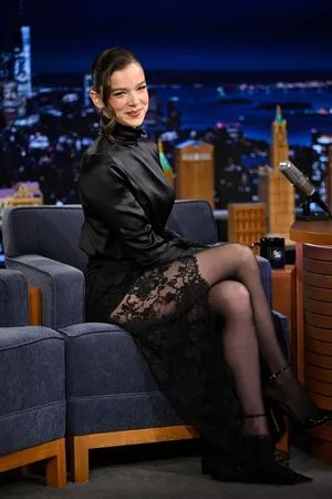Hailee Steinfeld OnlyFans Leaked Free Thumbnail Picture - #gboakmImO2