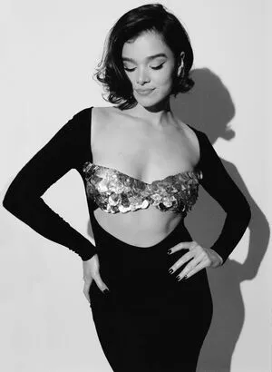 Hailee Steinfeld OnlyFans Leaked Free Thumbnail Picture - #iA3CFF7L1J