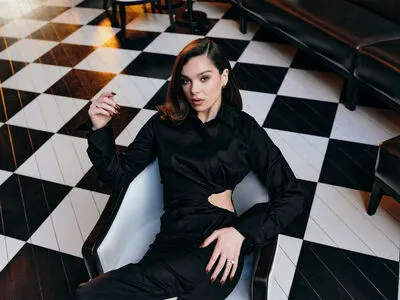 Hailee Steinfeld OnlyFans Leaked Free Thumbnail Picture - #lilxabq0rE