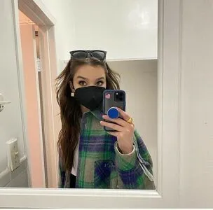 Hailee Steinfeld OnlyFans Leaked Free Thumbnail Picture - #4UMNKUYgYz