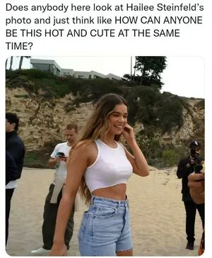Hailee Steinfeld OnlyFans Leaked Free Thumbnail Picture - #56EbMNYmF6