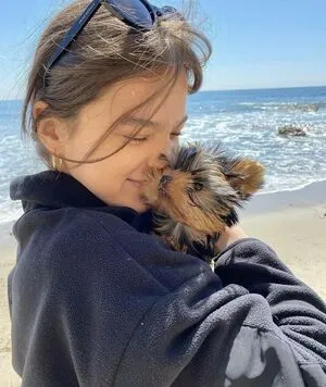 Hailee Steinfeld OnlyFans Leaked Free Thumbnail Picture - #94nTUW6rH2