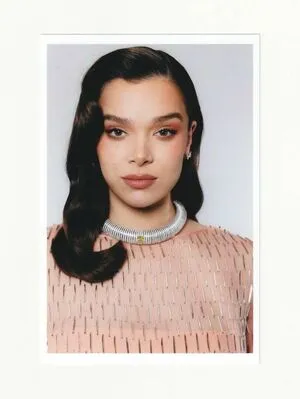 Hailee Steinfeld OnlyFans Leaked Free Thumbnail Picture - #CMqonbfzbB