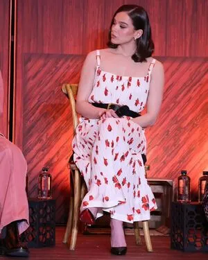 Hailee Steinfeld OnlyFans Leaked Free Thumbnail Picture - #Iw633k6Kjv