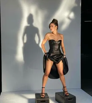 Hailee Steinfeld OnlyFans Leaked Free Thumbnail Picture - #MVmJZbmWdV