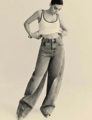 Hailee Steinfeld OnlyFans Leaked Free Thumbnail Picture - #NbnSXmKOFs