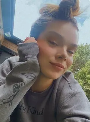 Hailee Steinfeld OnlyFans Leaked Free Thumbnail Picture - #OKmEoApZUJ