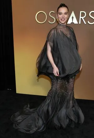 Hailee Steinfeld OnlyFans Leaked Free Thumbnail Picture - #PFXzbesijW