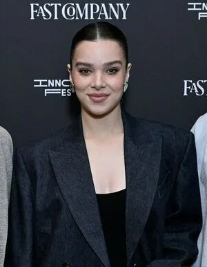 Hailee Steinfeld OnlyFans Leaked Free Thumbnail Picture - #QDU0elJL3j