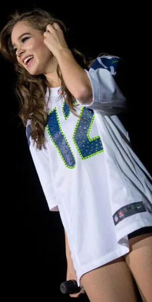 Hailee Steinfeld OnlyFans Leaked Free Thumbnail Picture - #WyNMaoIJbR