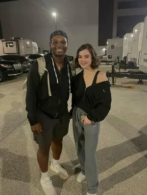 Hailee Steinfeld OnlyFans Leaked Free Thumbnail Picture - #XArSMc0cEg