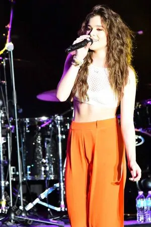 Hailee Steinfeld OnlyFans Leaked Free Thumbnail Picture - #ZeAeUf5IDH