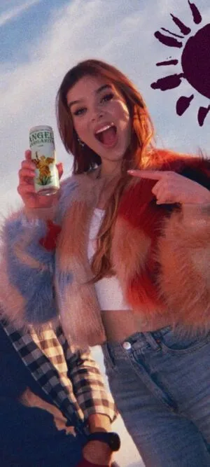 Hailee Steinfeld OnlyFans Leaked Free Thumbnail Picture - #hWAxAjn9QY