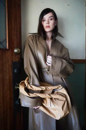 Hailee Steinfeld OnlyFans Leaked Free Thumbnail Picture - #jCg3IeCh2k