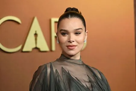 Hailee Steinfeld OnlyFans Leaked Free Thumbnail Picture - #k2jngWXAg1