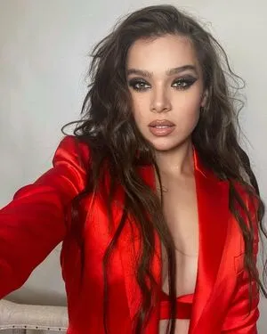 Hailee Steinfeld OnlyFans Leaked Free Thumbnail Picture - #nHYzxVKUd6