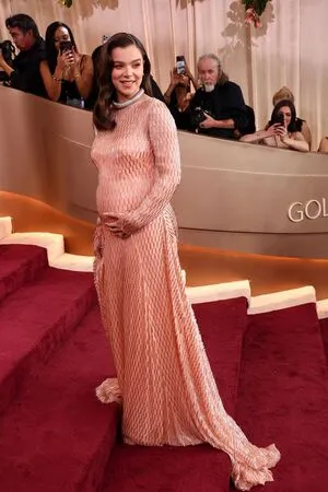 Hailee Steinfeld OnlyFans Leaked Free Thumbnail Picture - #p0wHxFoKvd