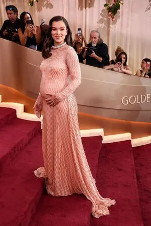 Hailee Steinfeld OnlyFans Leaked Free Thumbnail Picture - #rpZogig8Ep