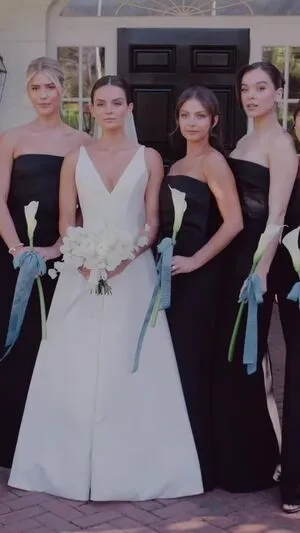 Hailee Steinfeld OnlyFans Leaked Free Thumbnail Picture - #swXWXydmnr