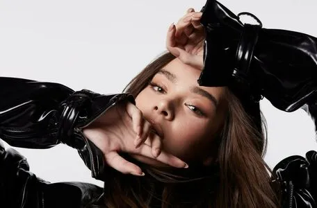 Hailee Steinfeld OnlyFans Leaked Free Thumbnail Picture - #u11QleWGzq