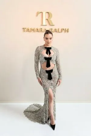 Hailee Steinfeld OnlyFans Leaked Free Thumbnail Picture - #vk4dXvfmjE