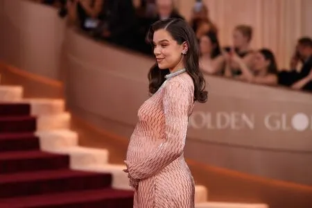 Hailee Steinfeld OnlyFans Leaked Free Thumbnail Picture - #wdKW5UB4IL