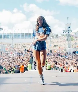 Hailee Steinfeld OnlyFans Leaked Free Thumbnail Picture - #xnT7eAShxb