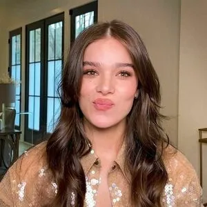 Hailee Steinfeld OnlyFans Leaked Free Thumbnail Picture - #yDkJtvUJMe