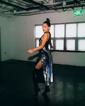 Hailee Steinfeld OnlyFans Leaked Free Thumbnail Picture - #0HIEJULoVY