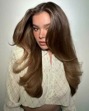 Hailee Steinfeld OnlyFans Leaked Free Thumbnail Picture - #0Q3szRLAvY