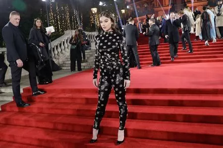 Hailee Steinfeld OnlyFans Leaked Free Thumbnail Picture - #3qJqKbwIF9