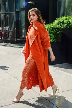 Hailee Steinfeld OnlyFans Leaked Free Thumbnail Picture - #4pmywiAIMU