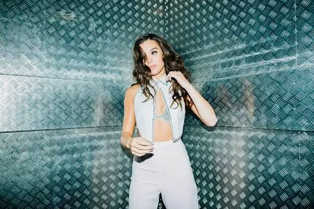 Hailee Steinfeld OnlyFans Leaked Free Thumbnail Picture - #4ylxuWmwsT