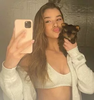 Hailee Steinfeld OnlyFans Leaked Free Thumbnail Picture - #6KU2CNnpAj