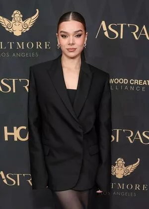 Hailee Steinfeld OnlyFans Leaked Free Thumbnail Picture - #6SW9mr9nxh