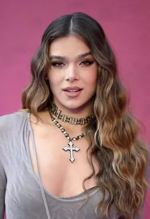 Hailee Steinfeld OnlyFans Leaked Free Thumbnail Picture - #6ic90RLjw7